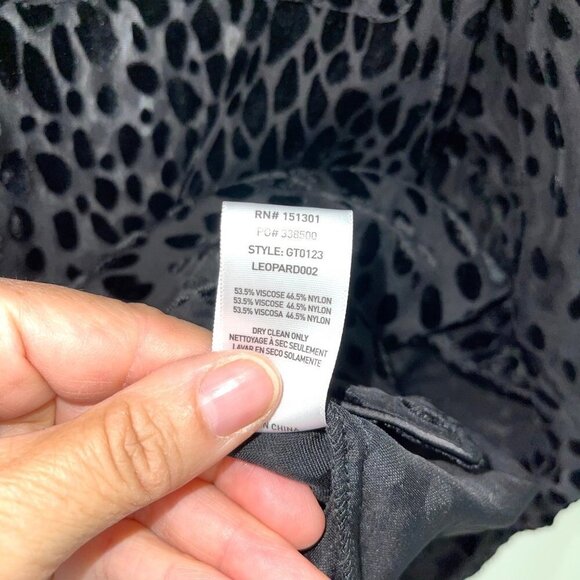 Good American Sheer Bliss Velvet Burnout Blouse Womens Size 6 Relaxed Fit Black - Picture 7 of 11